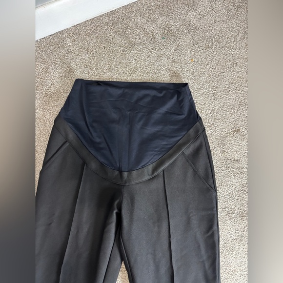 Marion Women's Slim Leg Over-Belly Maternity Dress Pants in Black Size 2 - Picture 4 of 16